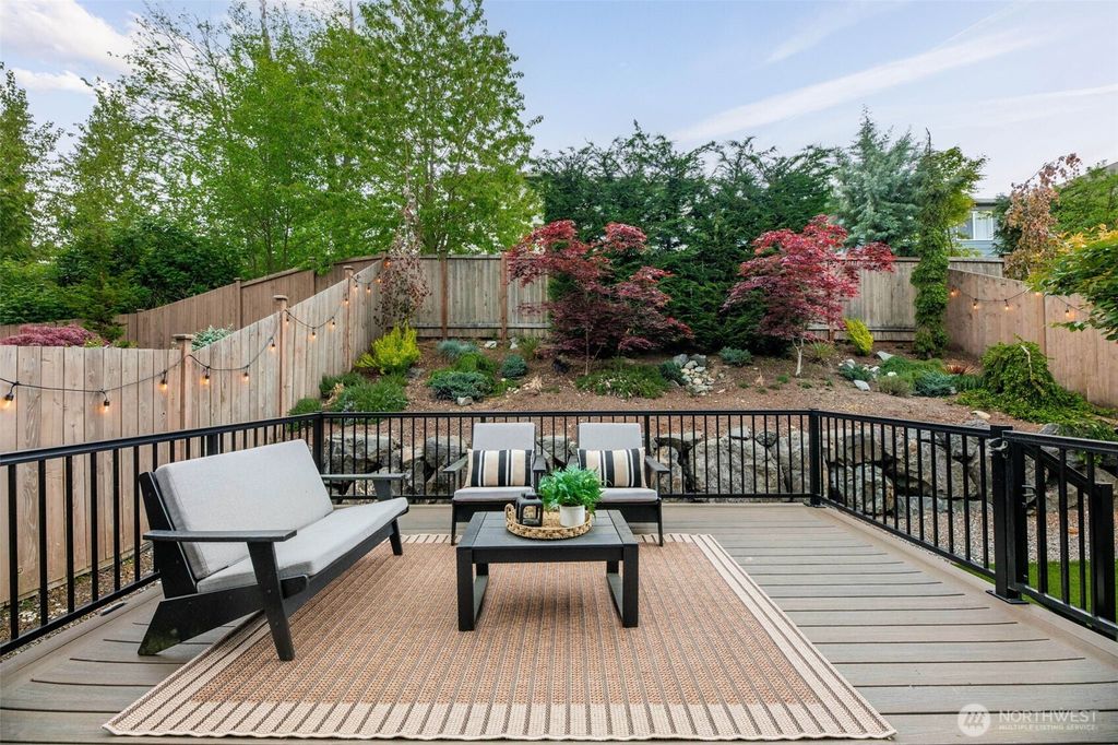 Photo of 9649 15th Place SE, Lake Stevens, WA 98258 (MLS # 2520146)