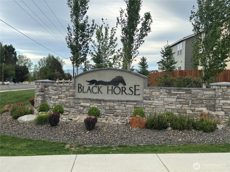 2908 Longhorn Loop