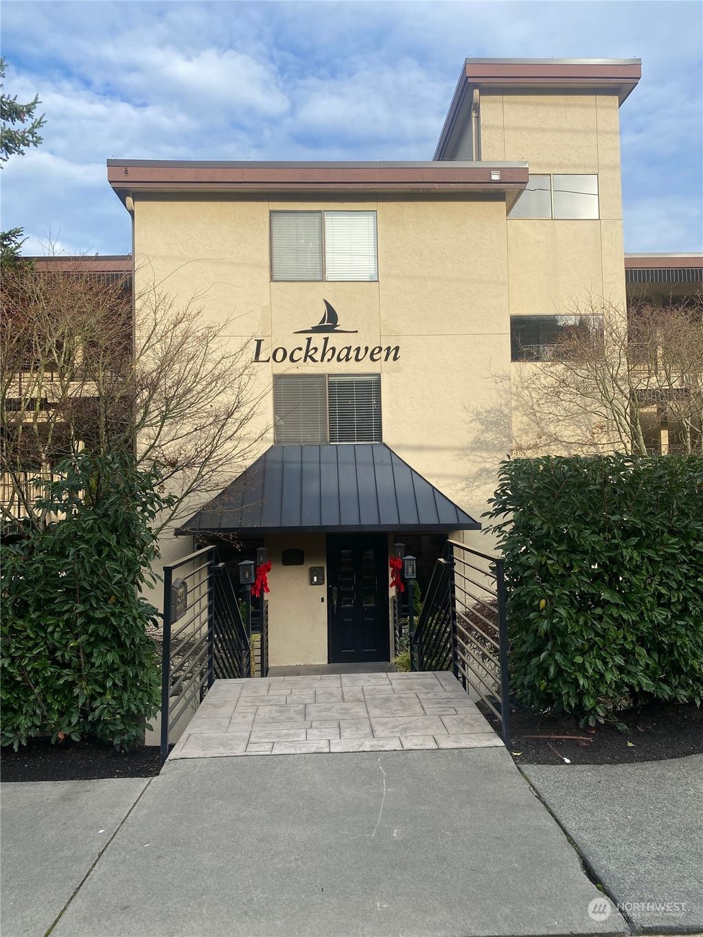 Photo of 3100 W Commodore Way #303, Seattle, WA 98115 (MLS # 2319675)