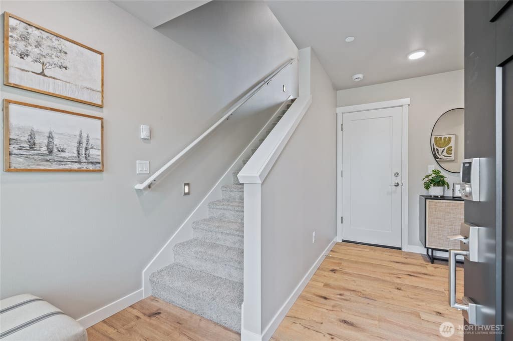 Photo of 14424 Madison Way #F2, Lynnwood, WA 98087 (MLS # 2569506)
