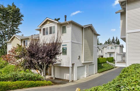 Photo of 4133 156th Street SW #13, Lynnwood, WA 98087 (MLS # 2574844)