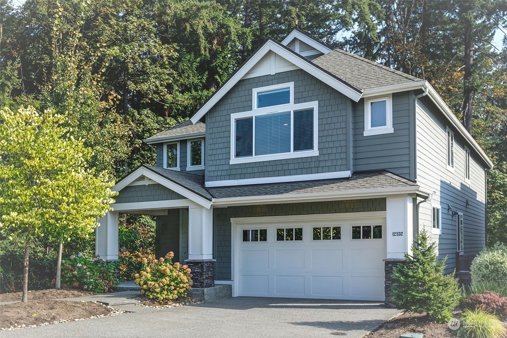 Photo of 12332 174th Place NE, Redmond, WA 98052 (MLS # 2005382)
