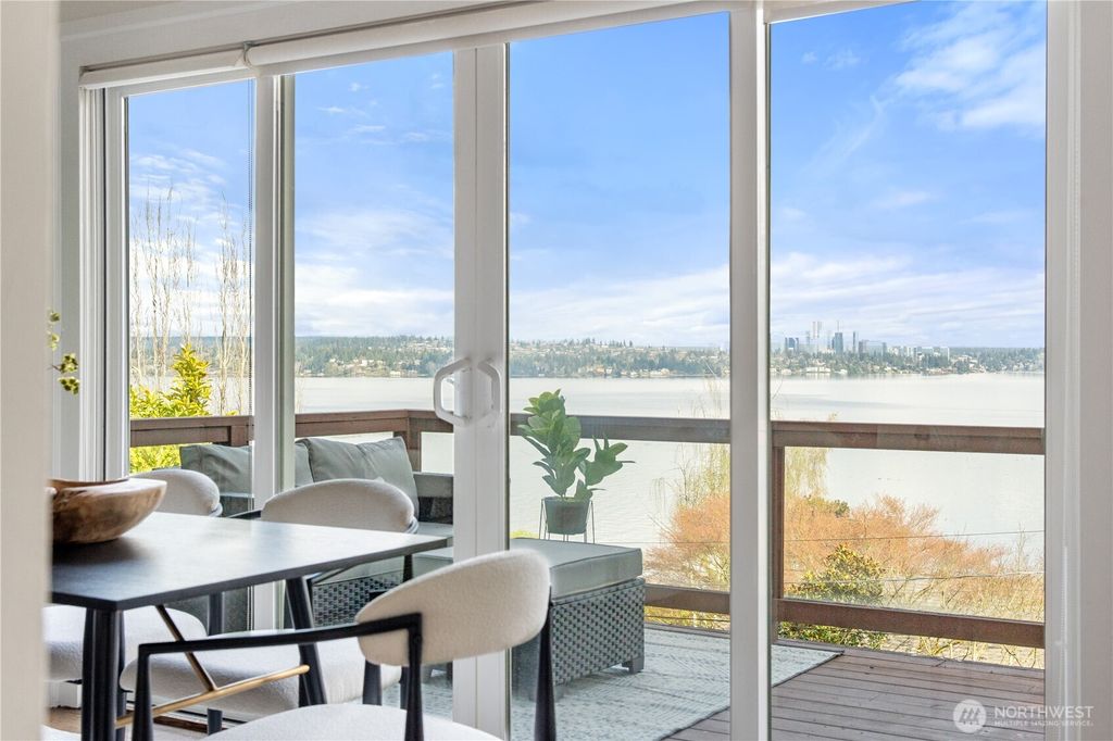 Photo of 603 38th Avenue, Seattle, WA 98122 (MLS # 2416061)