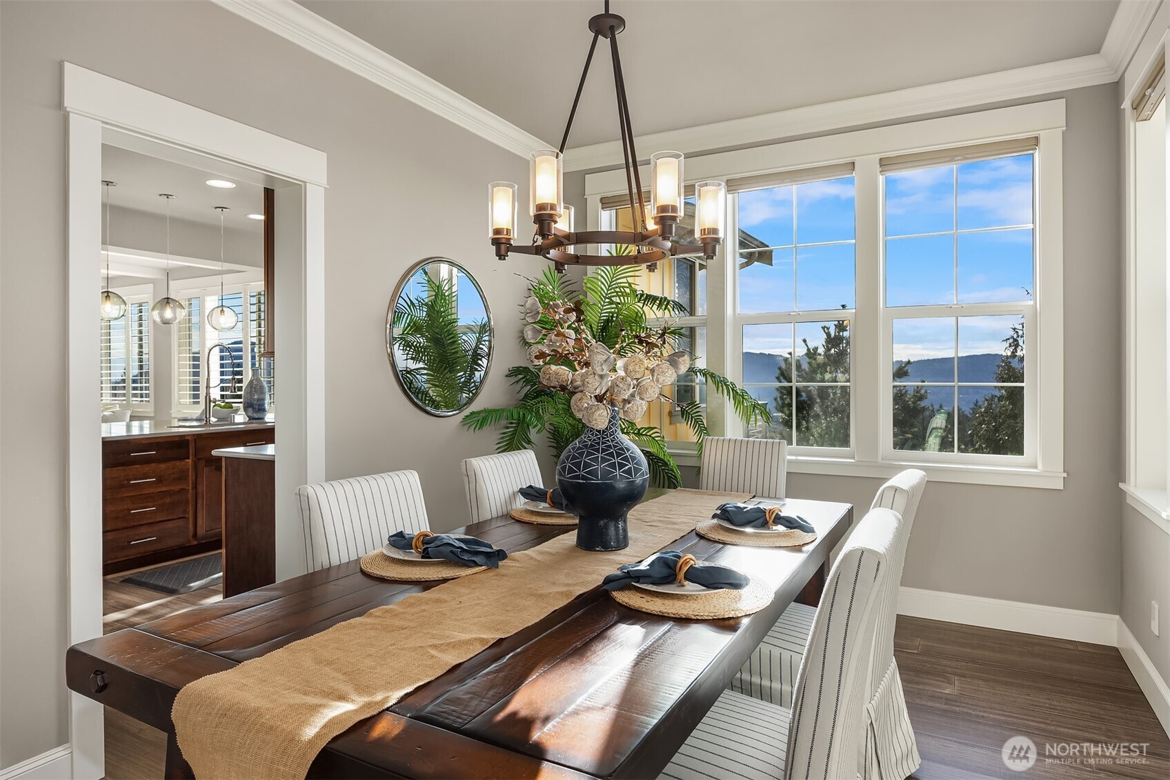 2440 NE Daphne Street