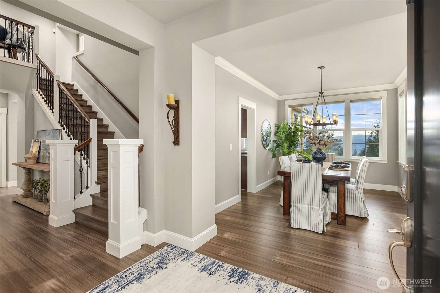 2440 NE Daphne Street