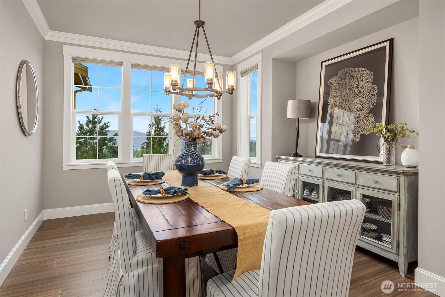 2440 NE Daphne Street