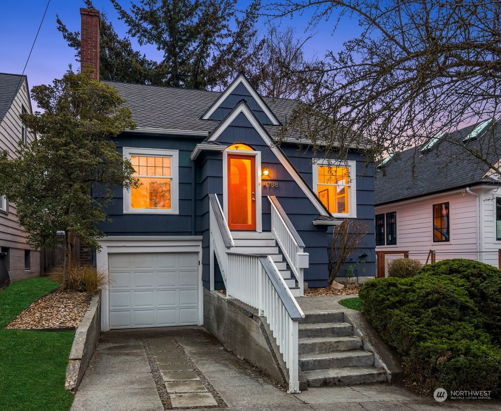 Photo of 4738 35th Avenue NE, Seattle, WA 98105 (MLS # 2023880)