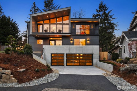 Photo of 1653 105th Avenue SE, Bellevue, WA 98004 (MLS # 2582985)