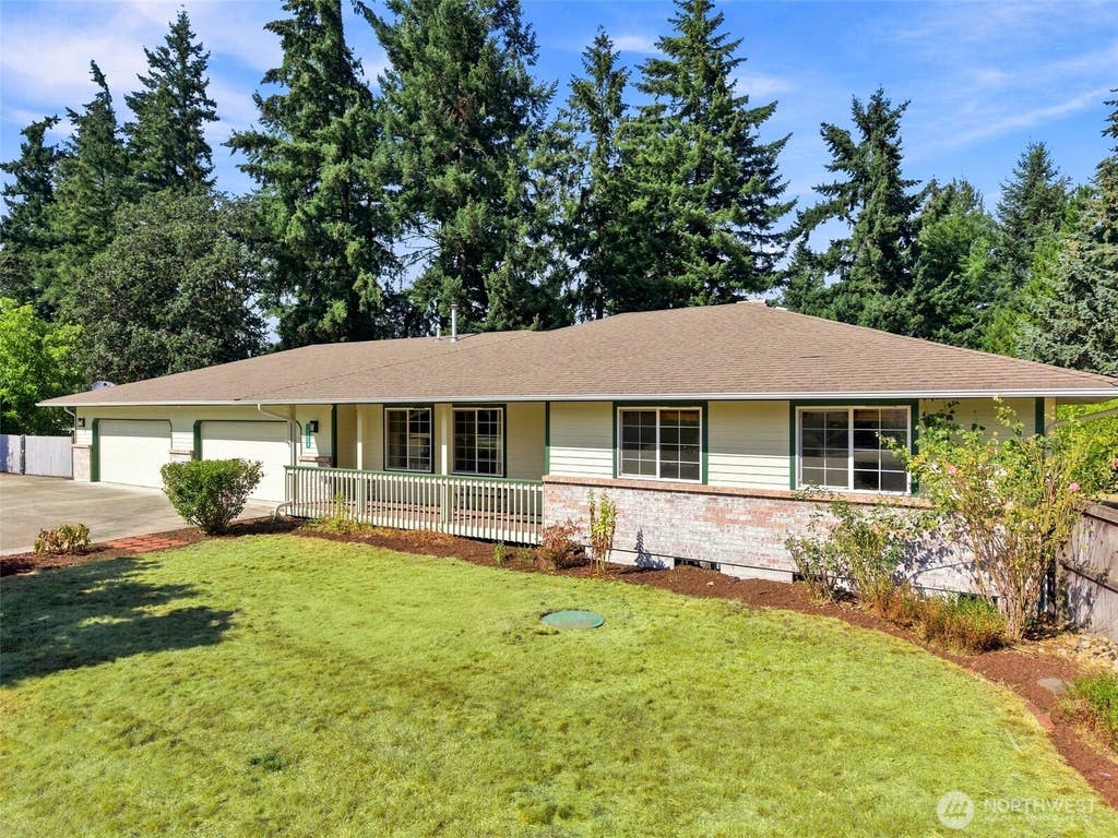Photo of 19009 10th Avenue Ct E, Spanaway, WA 98387 (MLS # 2572409)