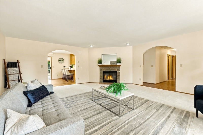 19009 10th Avenue Ct E