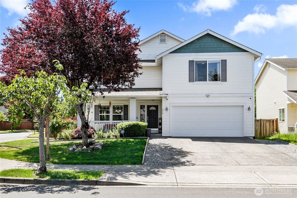 Photo of 813 SW 363rd Place, Federal Way, WA 98023 (MLS # 2387848)