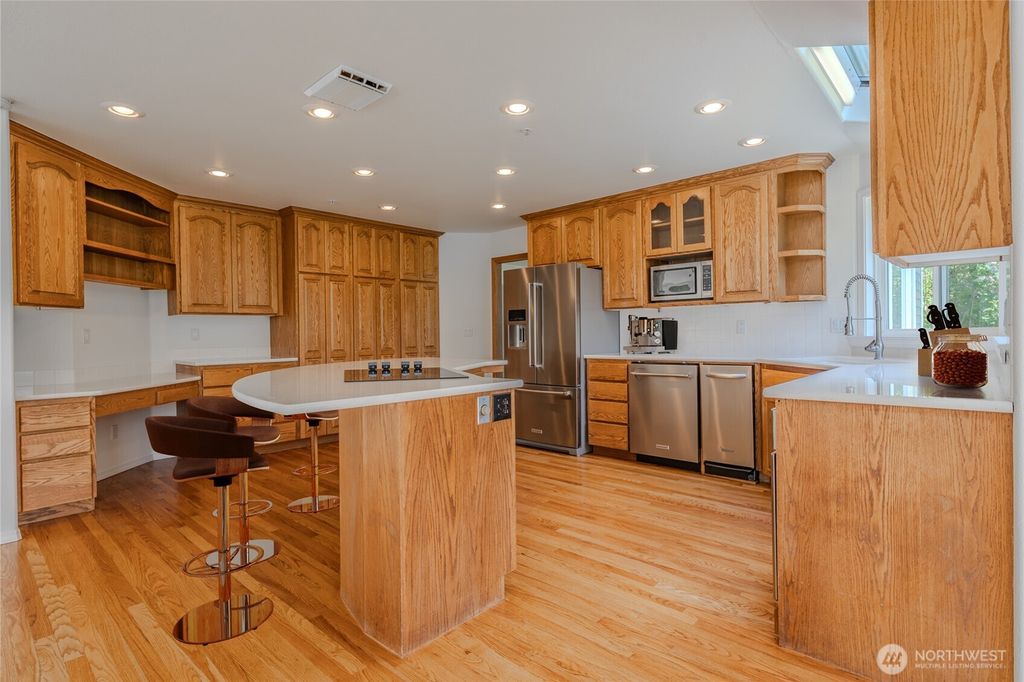 Photo of 5501 55th Street SE, Auburn, WA 98092 (MLS # 2379401)
