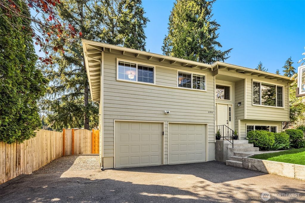 Photo of 21902 2nd Avenue W, Bothell, WA 98021 (MLS # 2368464)
