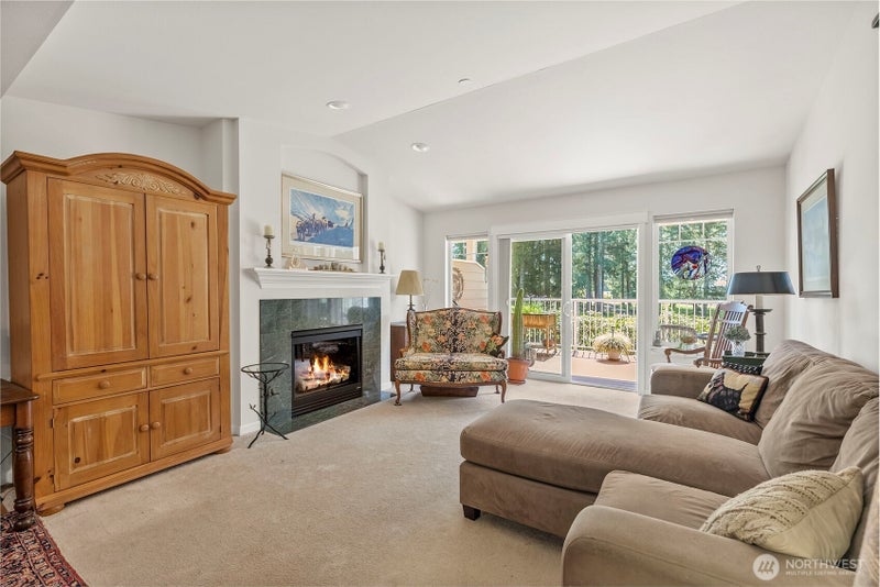 211 E Sterling Drive B4