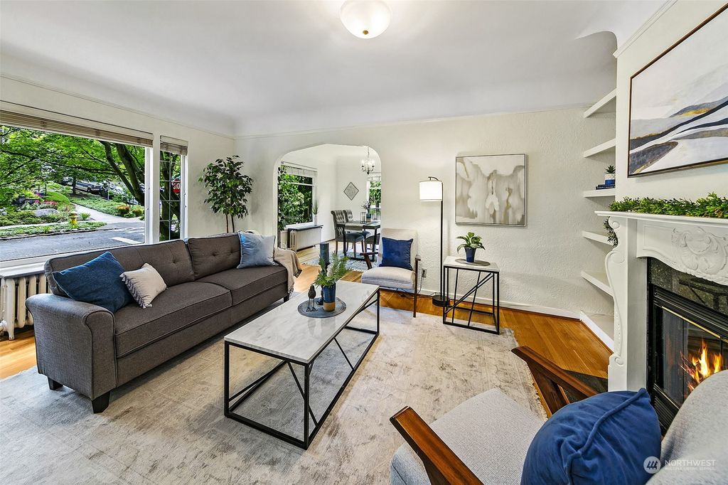 Photo of 2605 Franklin Avenue E #A, Seattle, WA 98102 (MLS # 2247760)