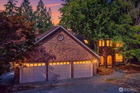 Photo of 14037 205th Avenue NE, Woodinville, WA 98077 (MLS # 2570482)
