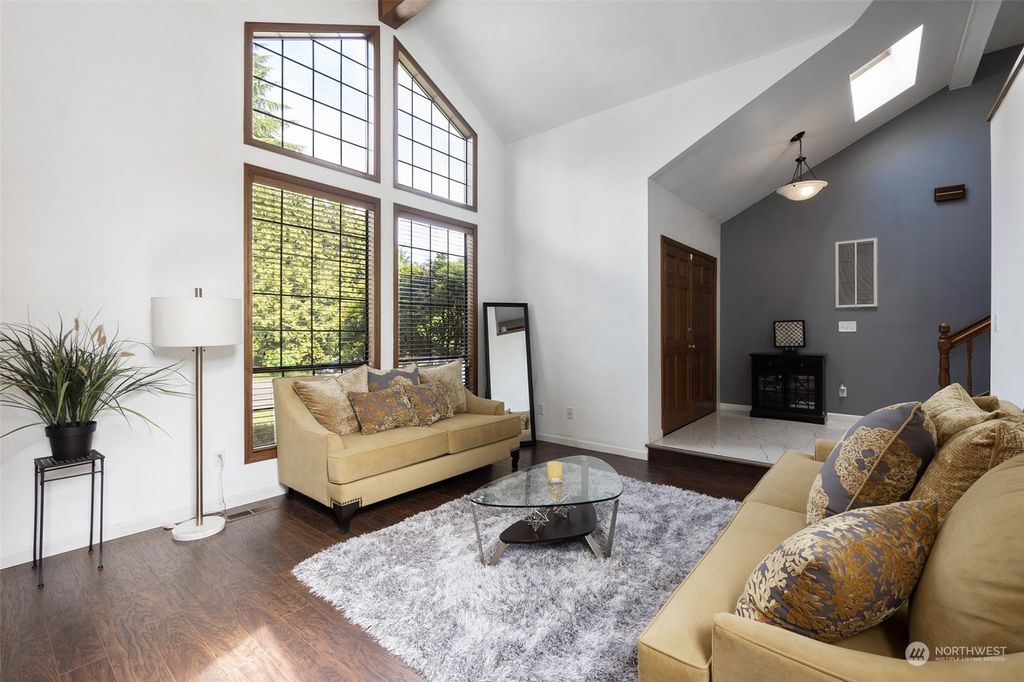 Photo of 17120 161st Avenue SE, Renton, WA 98058 (MLS # 2009061)