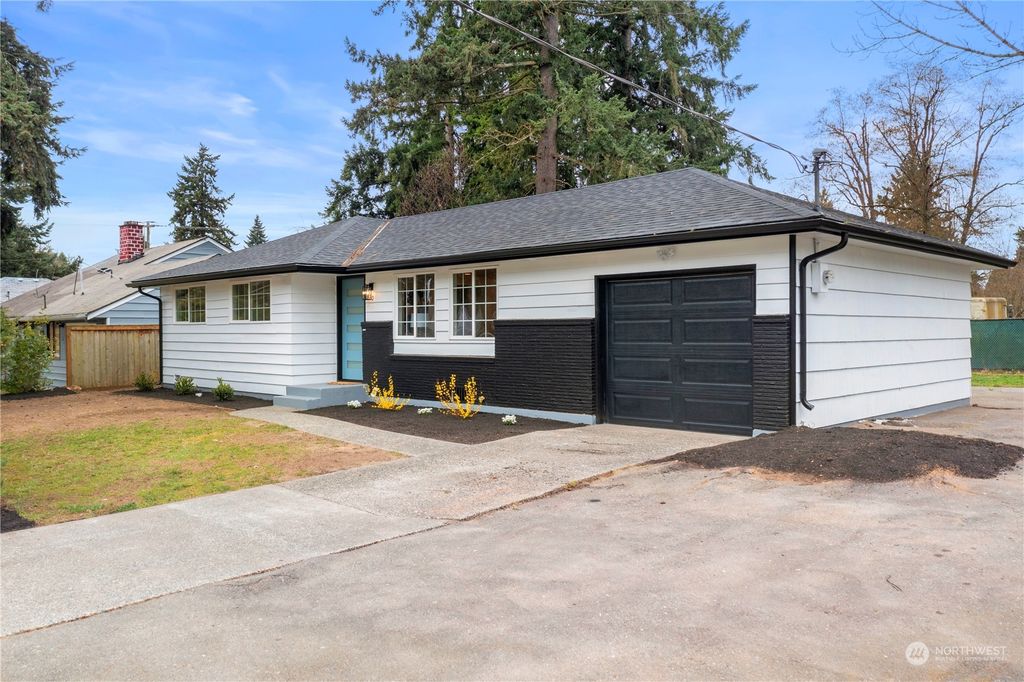 Photo of 320 S 116th Street, Seattle, WA 98168 (MLS # 2212729)