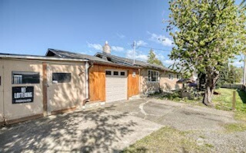 Photo of 317 N Maple Street, Aberdeen, WA 98520 (MLS # 2517944)