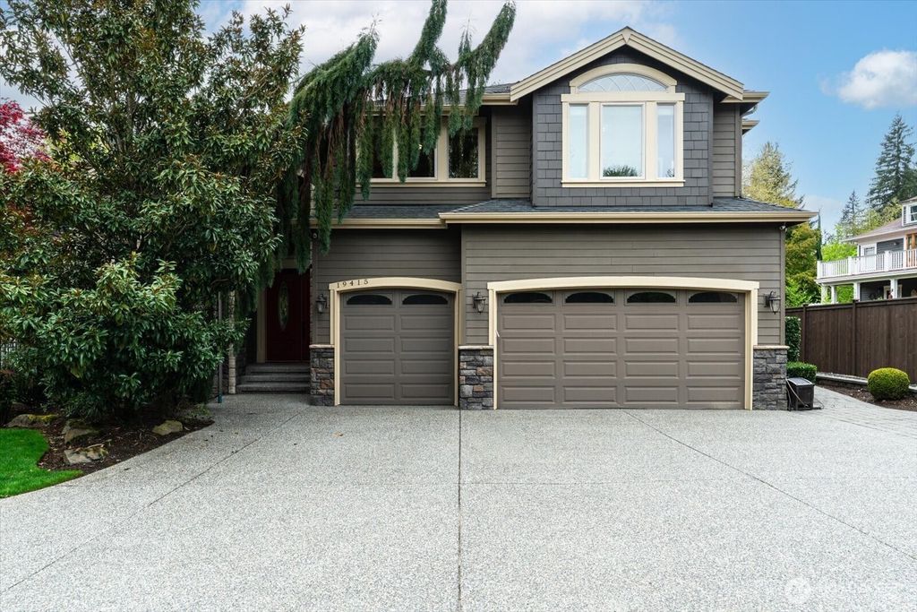Photo of 19415 100th Avenue NE, Bothell, WA 98011 (MLS # 2495317)