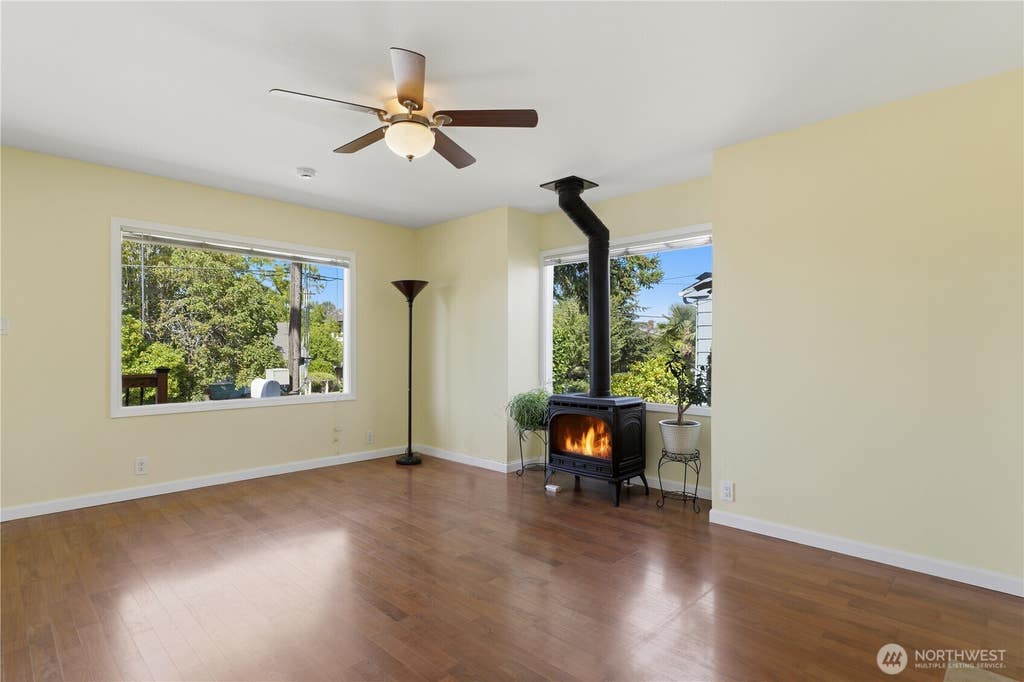 Photo of 5628 N 45th Street, Tacoma, WA 98407 (MLS # 2569751)