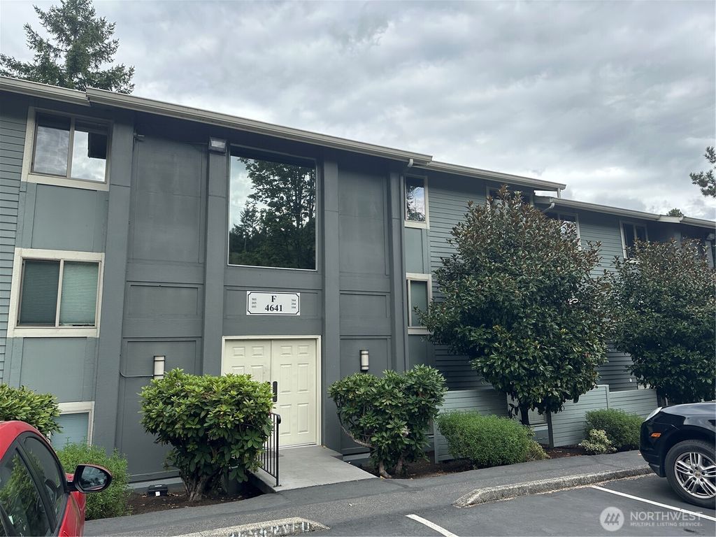 Photo of 4641 W Lake Sammamish Pkwy Pkwy SE #F204, Issaquah, WA 98027 (MLS # 2430552)