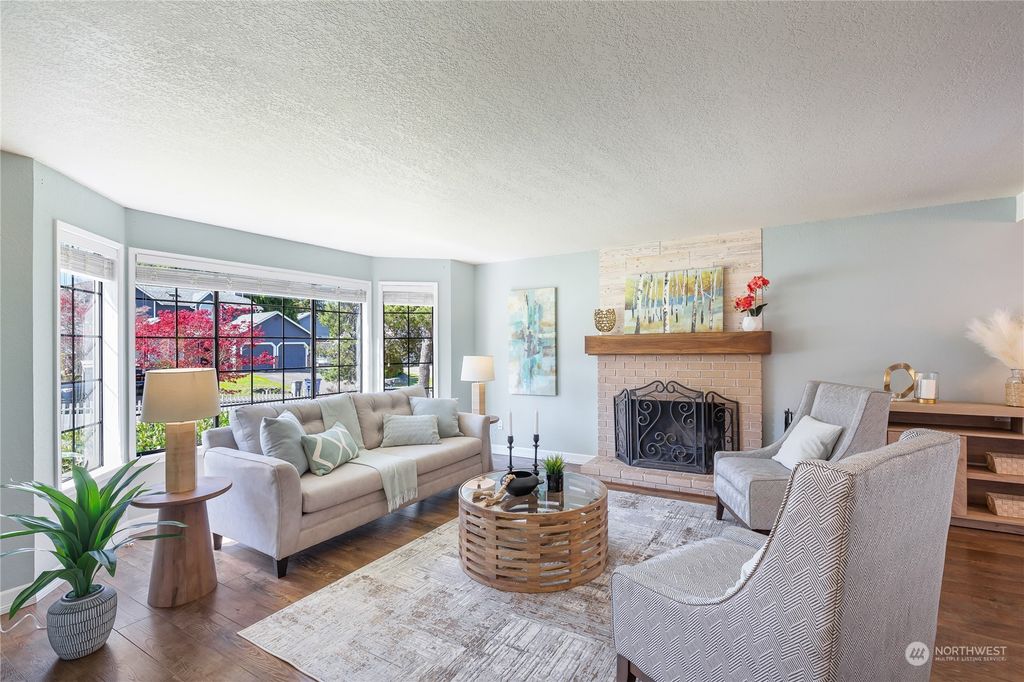 Photo of 23809 44th Avenue W, Mountlake Terrace, WA 98043 (MLS # 2221641)