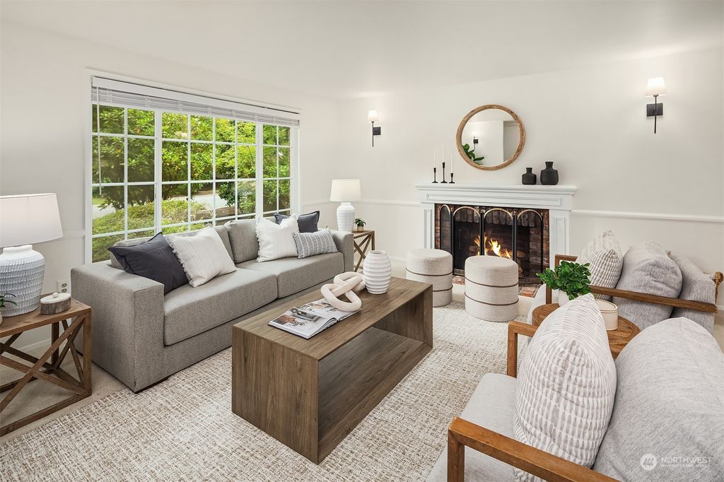 Photo of 2808 Sahalee Drive E, Sammamish, WA 98074 (MLS # 2267417)