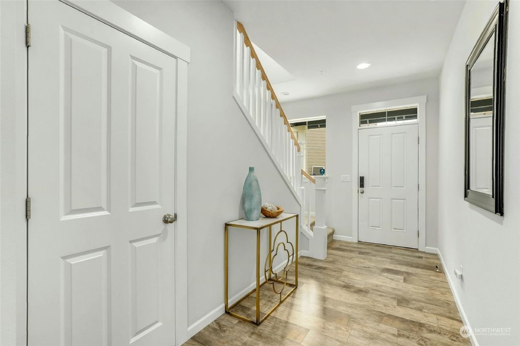 Photo of 702 101st Avenue SE, Lake Stevens, WA 98258 (MLS # 2300164)