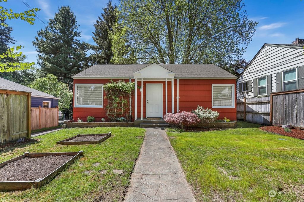 Photo of 8407 35th Avenue SW, Seattle, WA 98126 (MLS # 2238880)