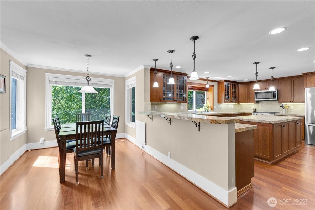 6907 184th Street SE