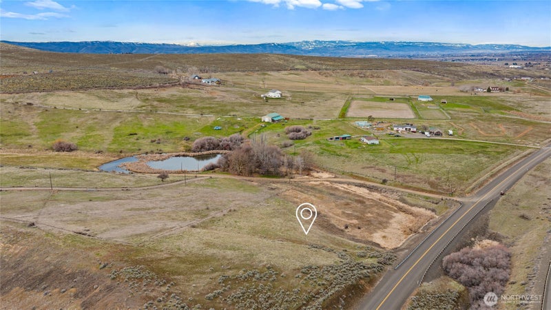 3 Trails End Drive