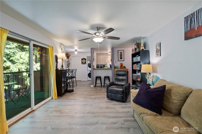7305 224th Street SW F6