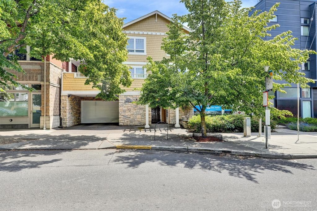 Photo of 5450 California Avenue SW #302, Seattle, WA 98136 (MLS # 2400536)