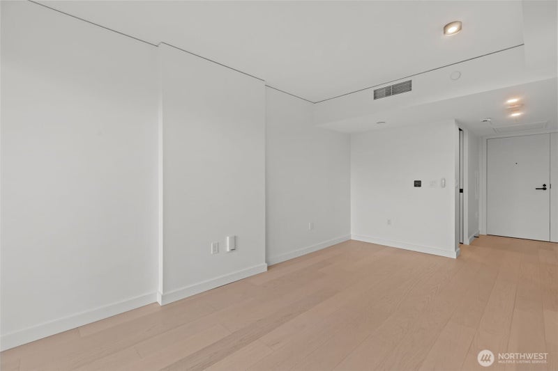 300 Virginia Street 3103