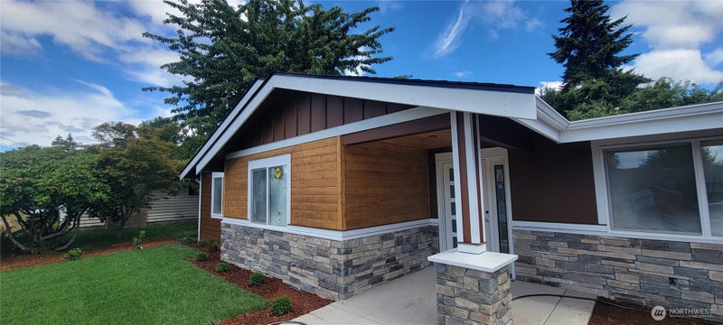 9211 61st Drive NE