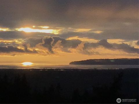 Photo of 20555 Benson Ridge Lane, Mount Vernon, WA 98274 (MLS # 2361301)