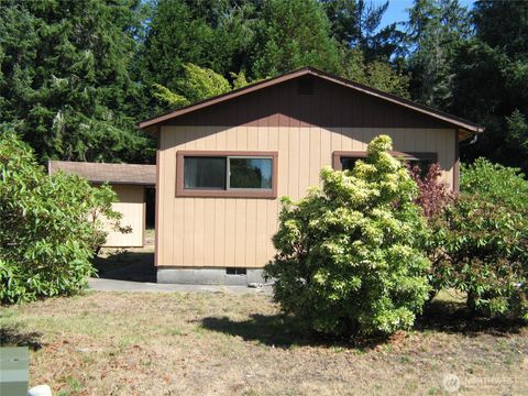 Photo of 1815 324TH Place, Ocean Park, WA 98640 (MLS # 2424127)