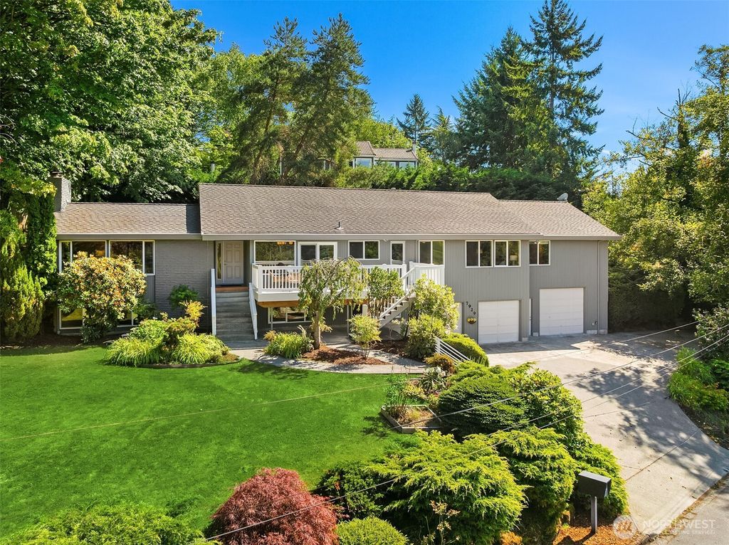 Photo of 7929 SE 37th Street, Mercer Island, WA 98040 (MLS # 2417040)