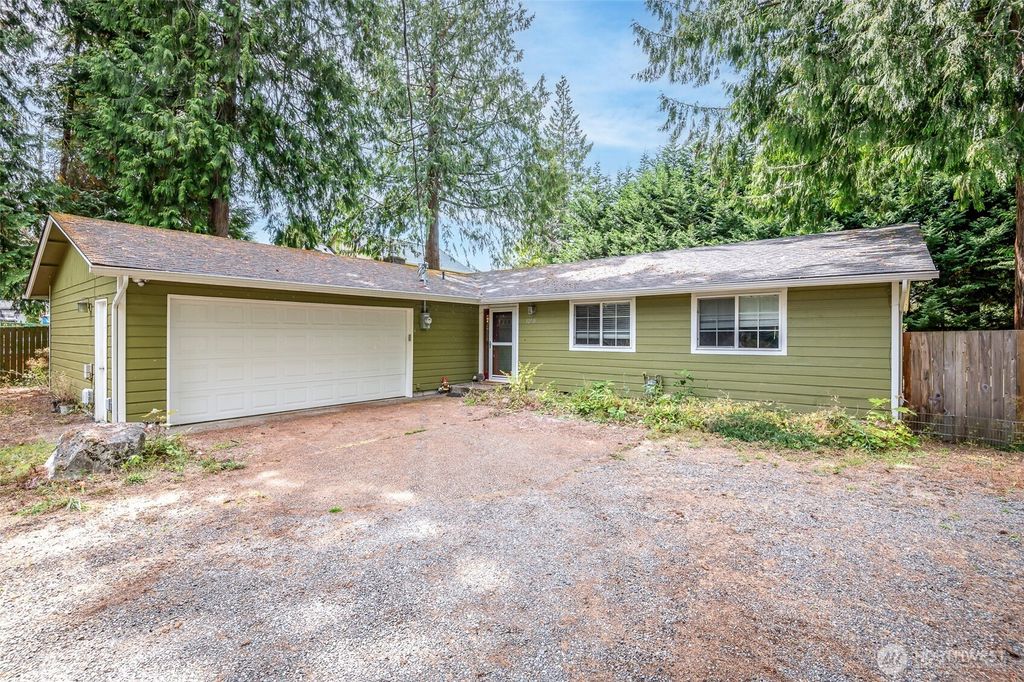 Photo of 12709 NE 80th Lane, Kirkland, WA 98033 (MLS # 2423537)