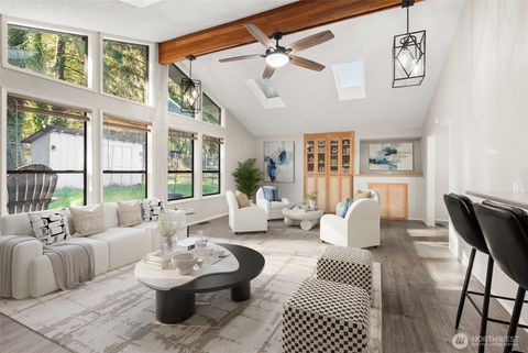 Photo of 725 W Wyandotte Avenue, Shelton, WA 98584 (MLS # 2480178)