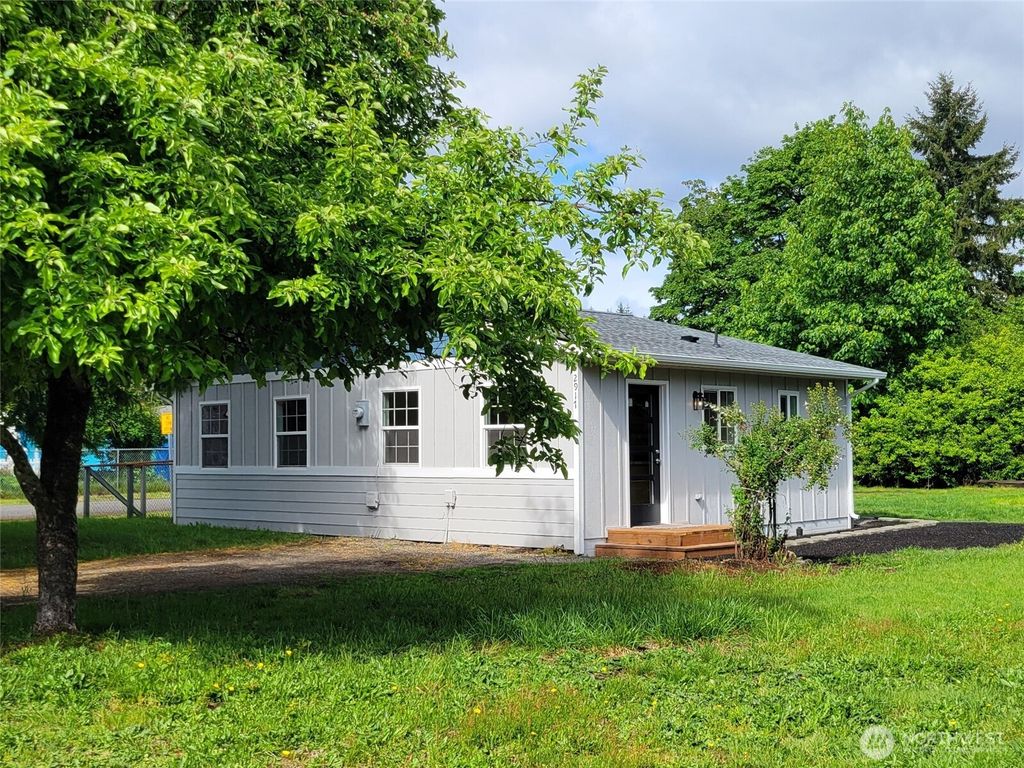 listing image 9362165948792435391