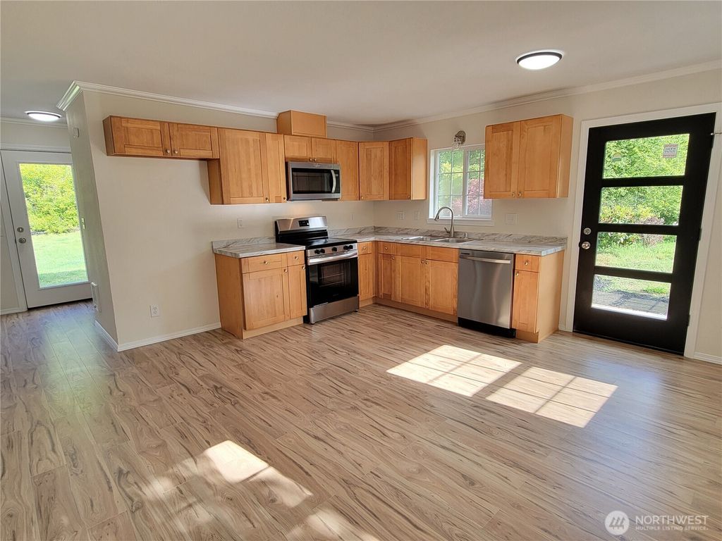 listing image 9366954539778150149