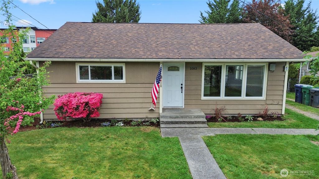 Photo of 1083 Alder Street, Marysville, WA 98270 (MLS # 2519948)