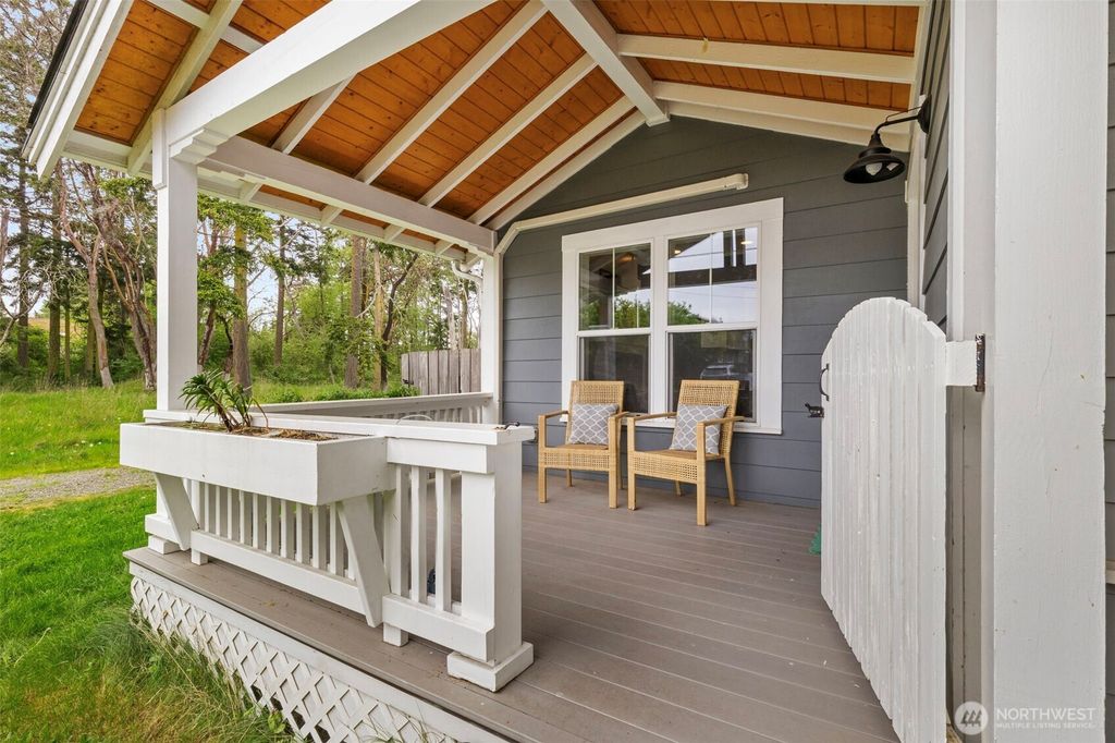Photo of 712 McPherson Street, Port Townsend, WA 98368 (MLS # 2516141)