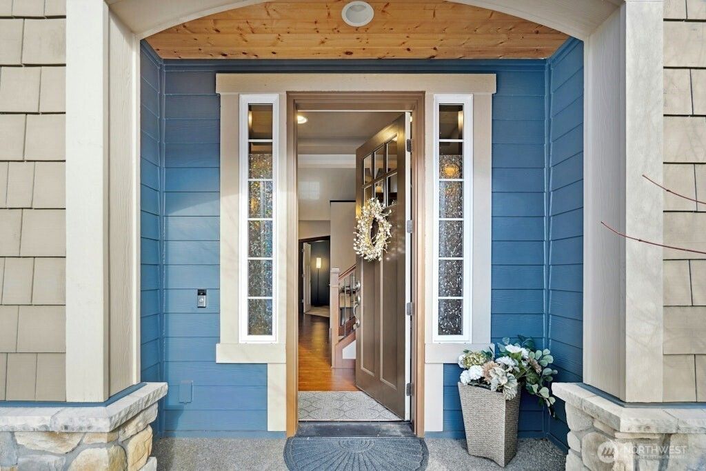 Photo of 1231 145th Street SW, Lynnwood, WA 98087 (MLS # 2330183)