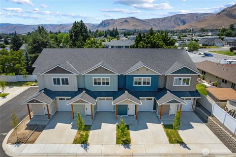 1030 Finch Lane Unit E4, Wenatchee, WA 98801 - MLS#: 2341769