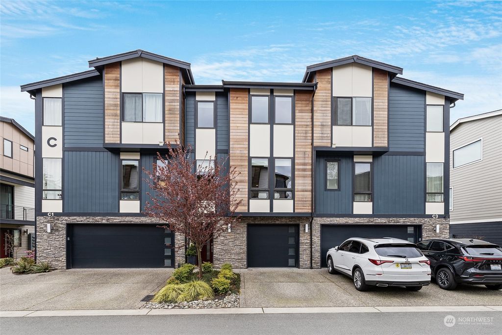 Photo of 12718 35th Avenue SE #C2, Everett, WA 98208 (MLS # 2060210)