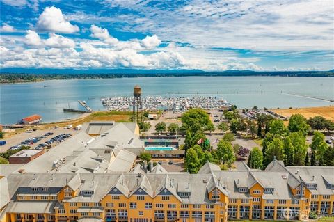 Photo of 9540 Semiahmoo Pkwy PKWY #D32, Blaine, WA 98230 (MLS # 2528243)