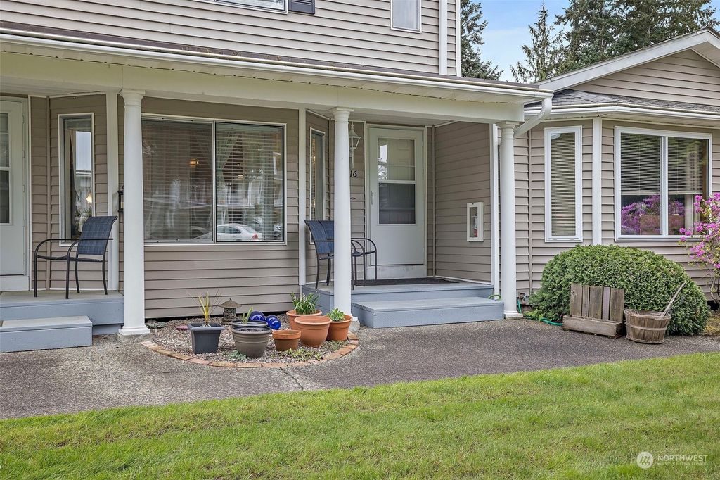 Photo of 32616 2nd Place S, Federal Way, WA 98003 (MLS # 2222909)